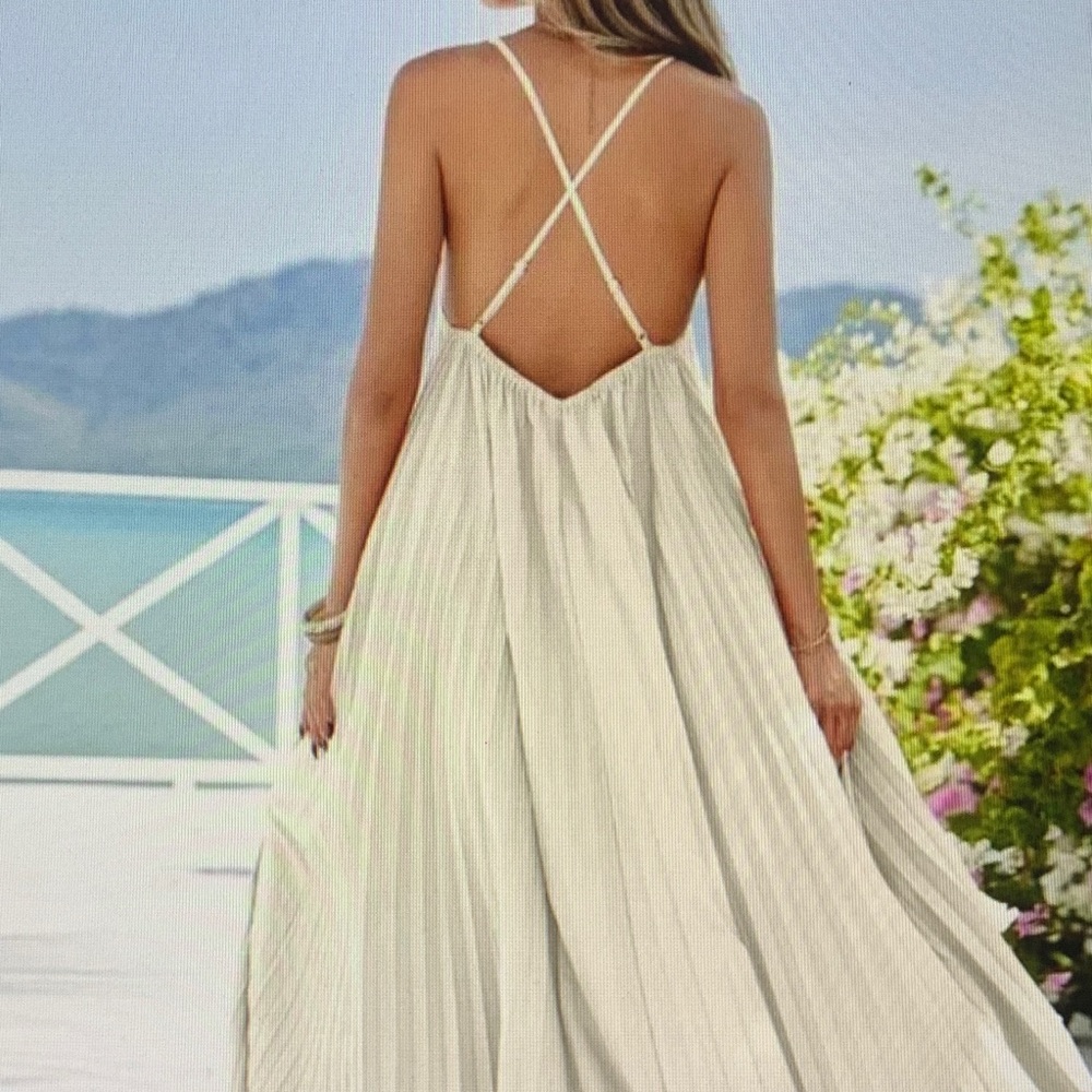 Elegant White Maxi Dress